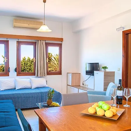 Aparthotel Island Heated Pool 2*