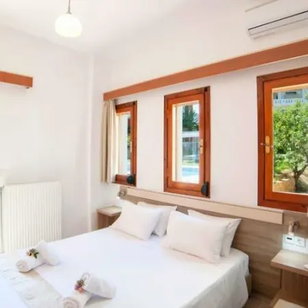 Island Heated Pool 2* Georgioupoli