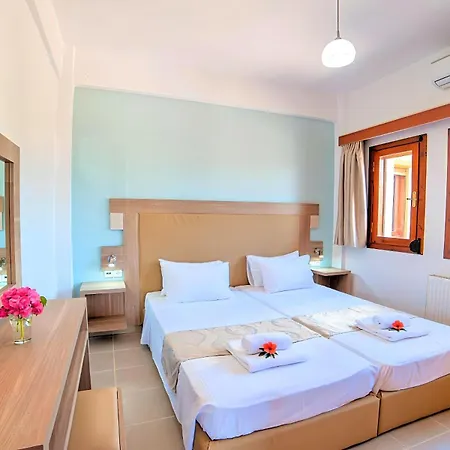 Island Heated Pool Georgioupoli
