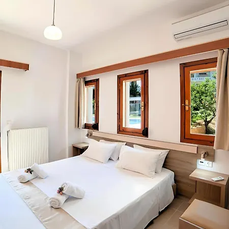 Hotel de apartamente Island Heated Pool