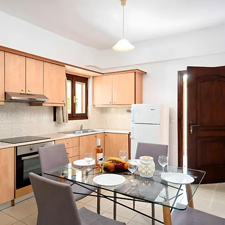 Island Heated Pool Hotel de apartamente