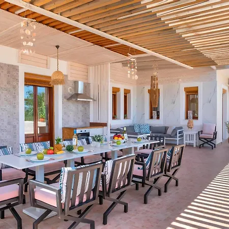 Hotel de apartamente Island Heated Pool